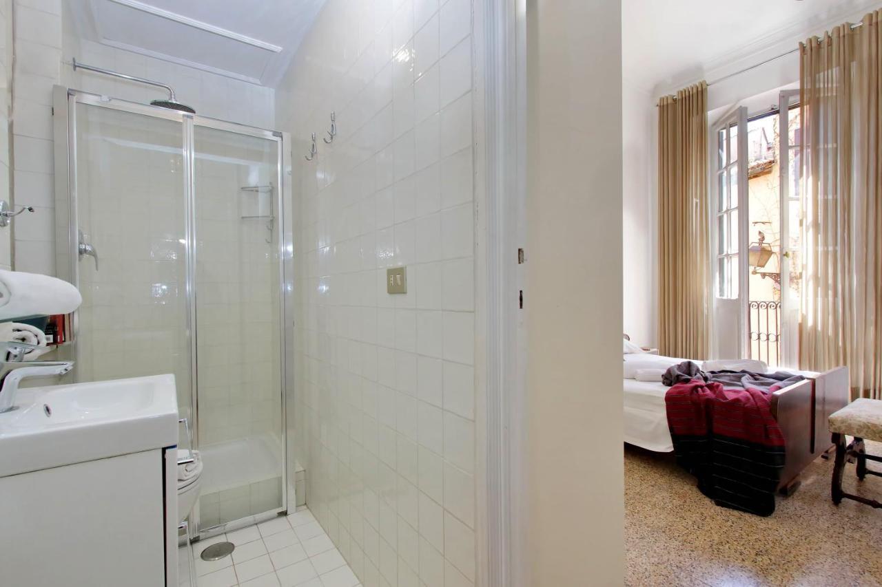 4Bnb - Tiberina Spacious Apartment Roma Ngoại thất bức ảnh